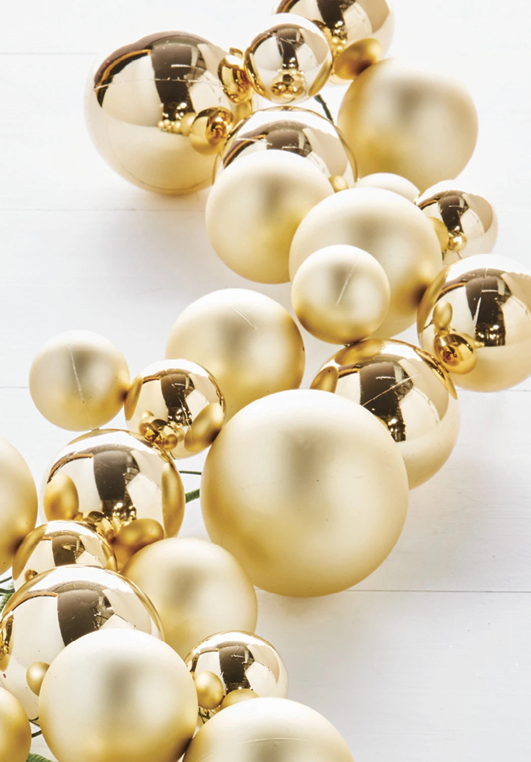 Raz 4' Gold Christmas Ball Garland G8382770 Raz 4' Gold Christmas Ball Garland G8382770 -The Jolly Christmas Shop api1oppmz 13660.1646091920