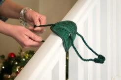 Village Lighting Bannister Protecting Garland Ties V-11099-DLX -The Jolly Christmas Shop apifqnyyb 37674.1646091864