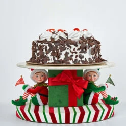 Katherine's Collection 13.25" Santa Claus Is Coming To Town Naughty And Nice Cake Stand 28-128245 4 Katherine's Collection 13.25" Santa Claus Is Coming To Town Naughty And Nice Cake Stand 28-128245 -The Jolly Christmas Shop apisuoevx 04510.1646091931