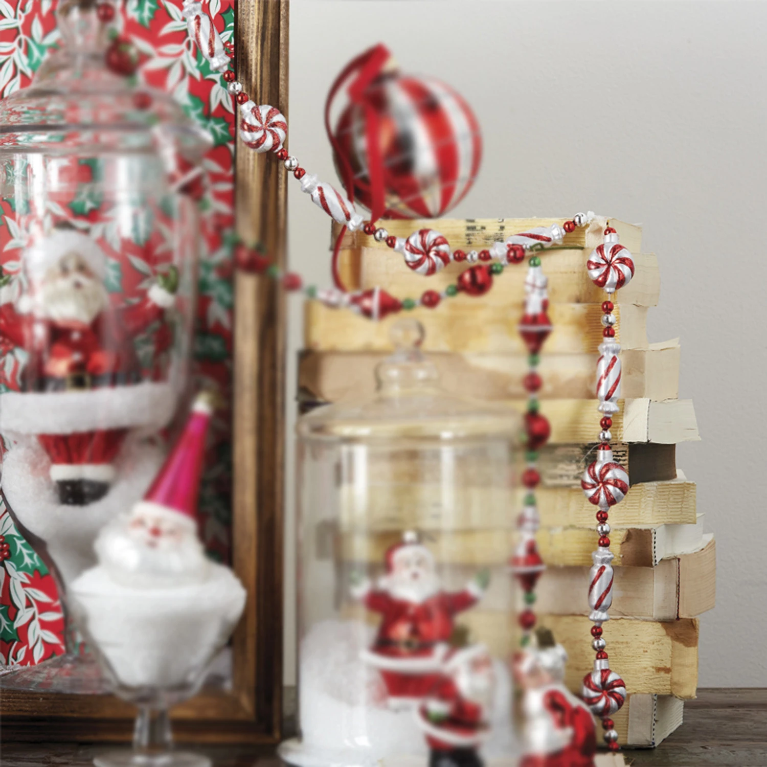 Raz Eric Cortina 3' Peppermint Candy Glass Christmas Tree Garland G4253136 Raz Eric Cortina 3' Peppermint Candy Glass Christmas Tree Garland G4253136 -The Jolly Christmas Shop g4253136 edit 81252.1651079016